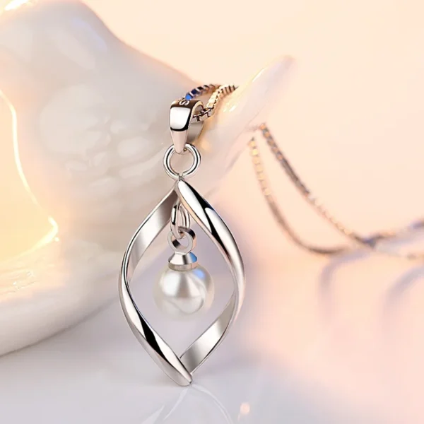 Gyrate Pearl Pendant Necklace - Image 3